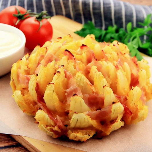 cheesy-bacon-bloomin-onion