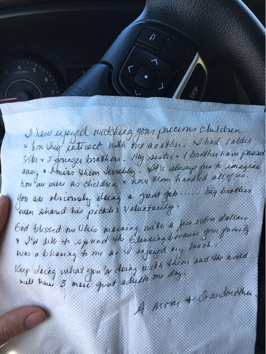 Parent Gets Meal Paid For By Generous Mother And Grandmother