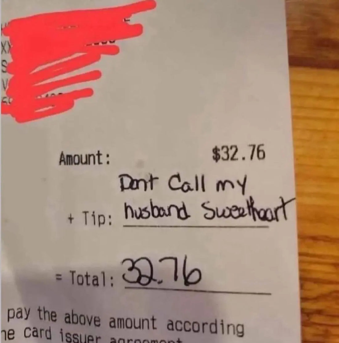 Server's Reply To Wife Who Accused Her Of Flirting With Her Husband Goes Viral